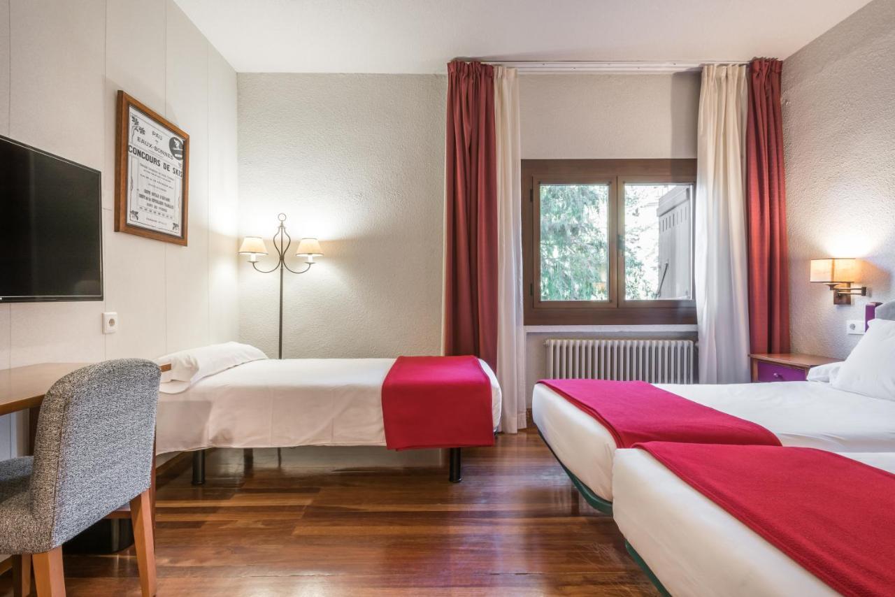 Snoe Hotel Formigal Buitenkant foto