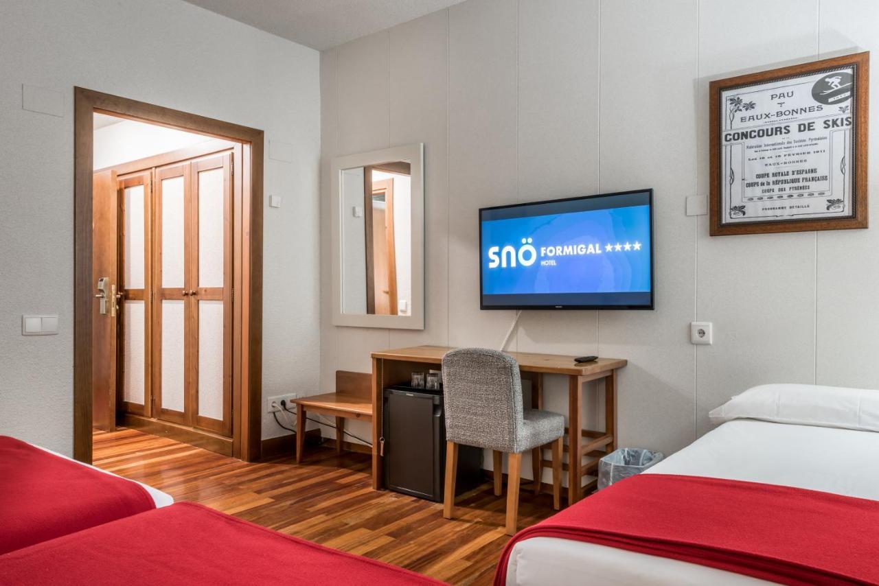 Snoe Hotel Formigal Buitenkant foto