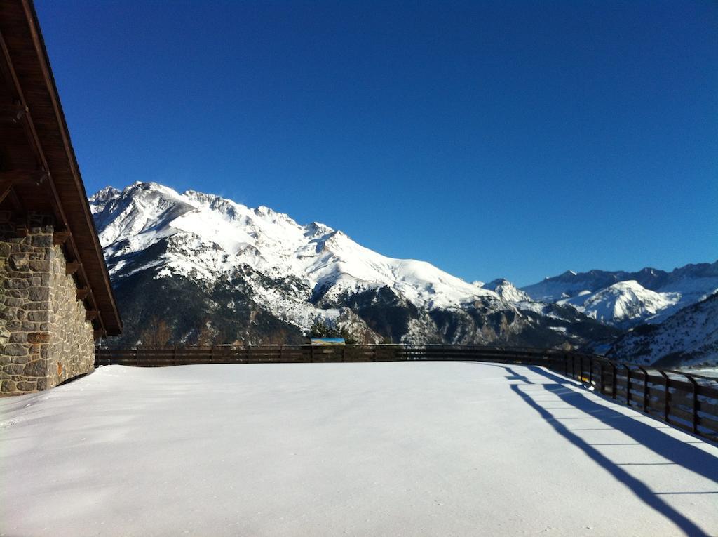 Snoe Hotel Formigal Buitenkant foto